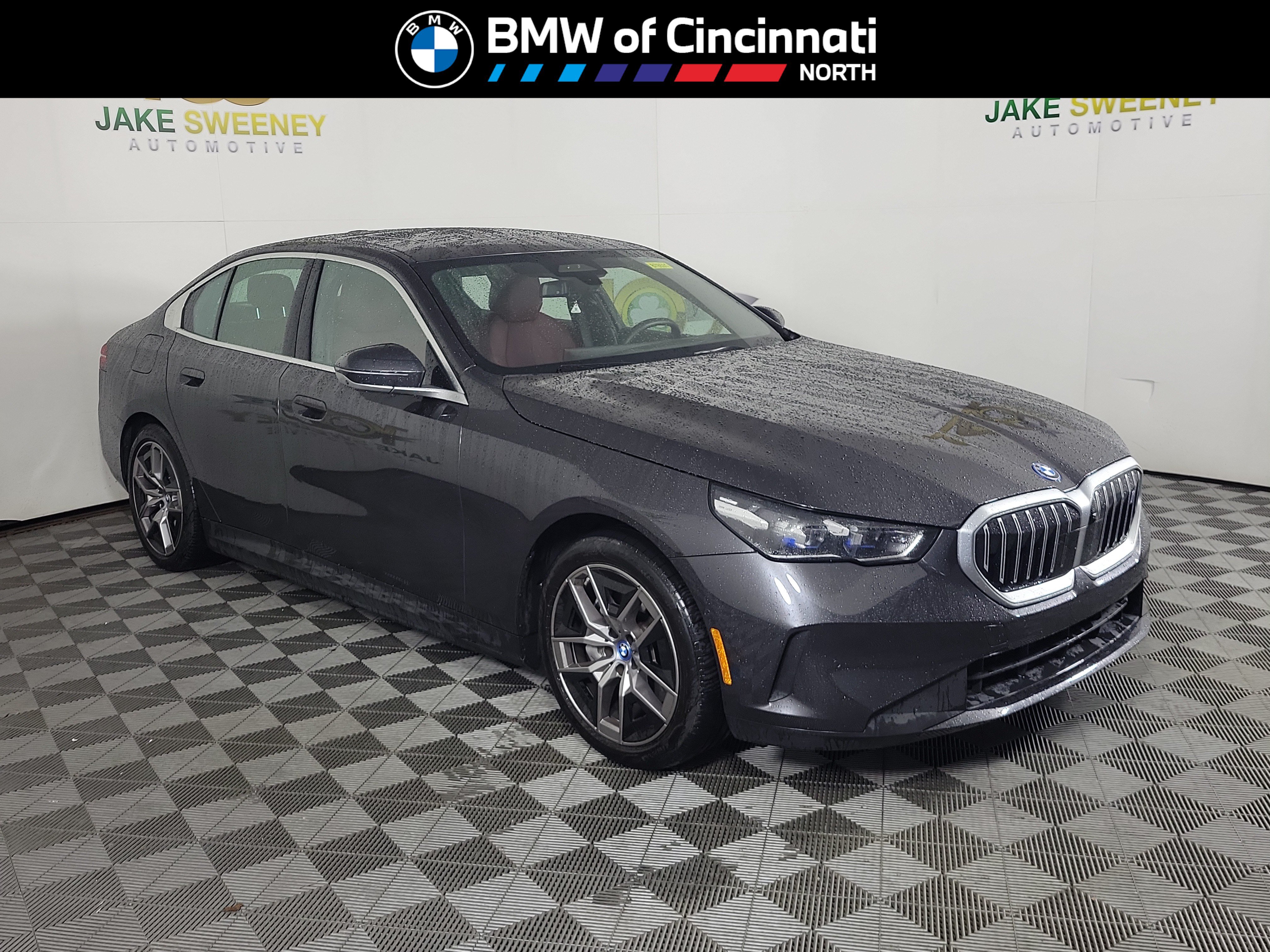 Used 2024 BMW i5 eDrive40i w/ Premium Package RWD image 1