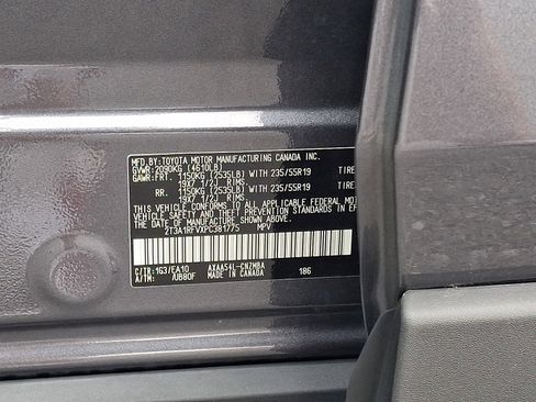 Used 2023 Toyota RAV4 XLE Premium AWD/4WD image 27