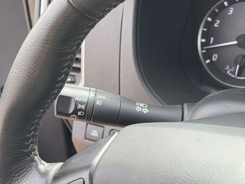 Used 2024 Nissan Frontier SV w/ SV Convenience Package RWD image 23