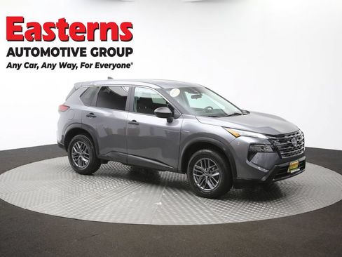 Used 2024 Nissan Rogue S AWD/4WD image 48