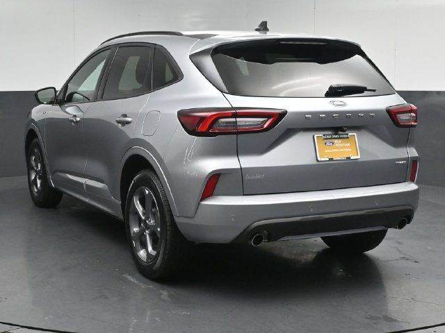 Certified 2024 Ford Escape ST-Line w/ Tech Pack #1 AWD/4WD image 6