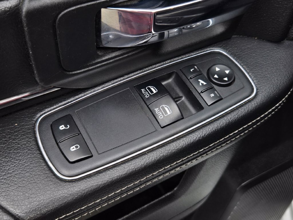 Used 2018 RAM 1500 Sport w/ Quick Order Package 26Q Night AWD/4WD image 13