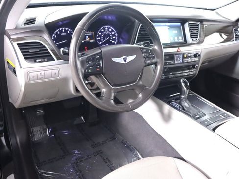 Used 2016 Hyundai Genesis 3.8 RWD image 9
