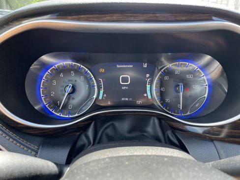 Used 2021 Chrysler Pacifica Pinnacle AWD/4WD image 17