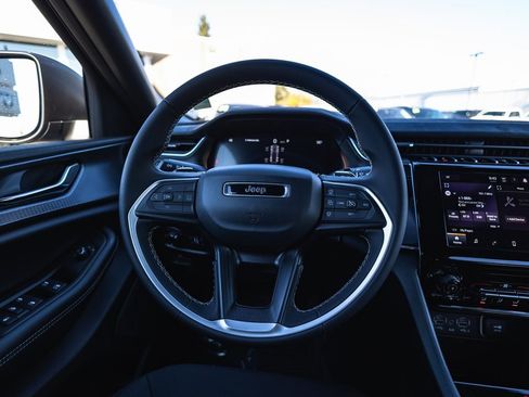 New 2025 Jeep Grand Cherokee Laredo X w/ Trailer Tow Package image 25