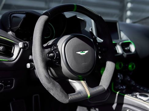 Used 2023 Aston Martin V12 Vantage RWD image 37