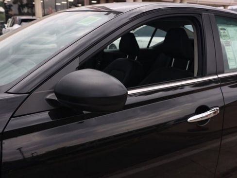 New 2025 Nissan Altima 2.5 S image 12