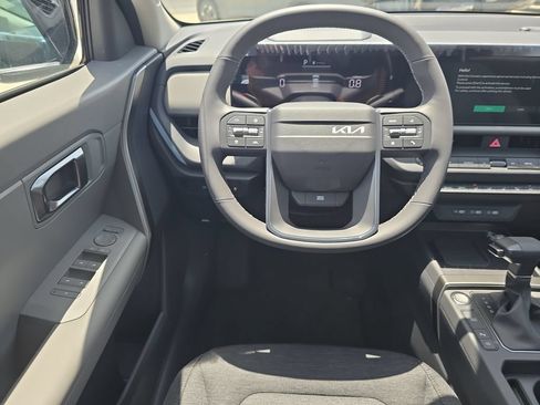 New 2027 Kia Seltos S FWD image 13