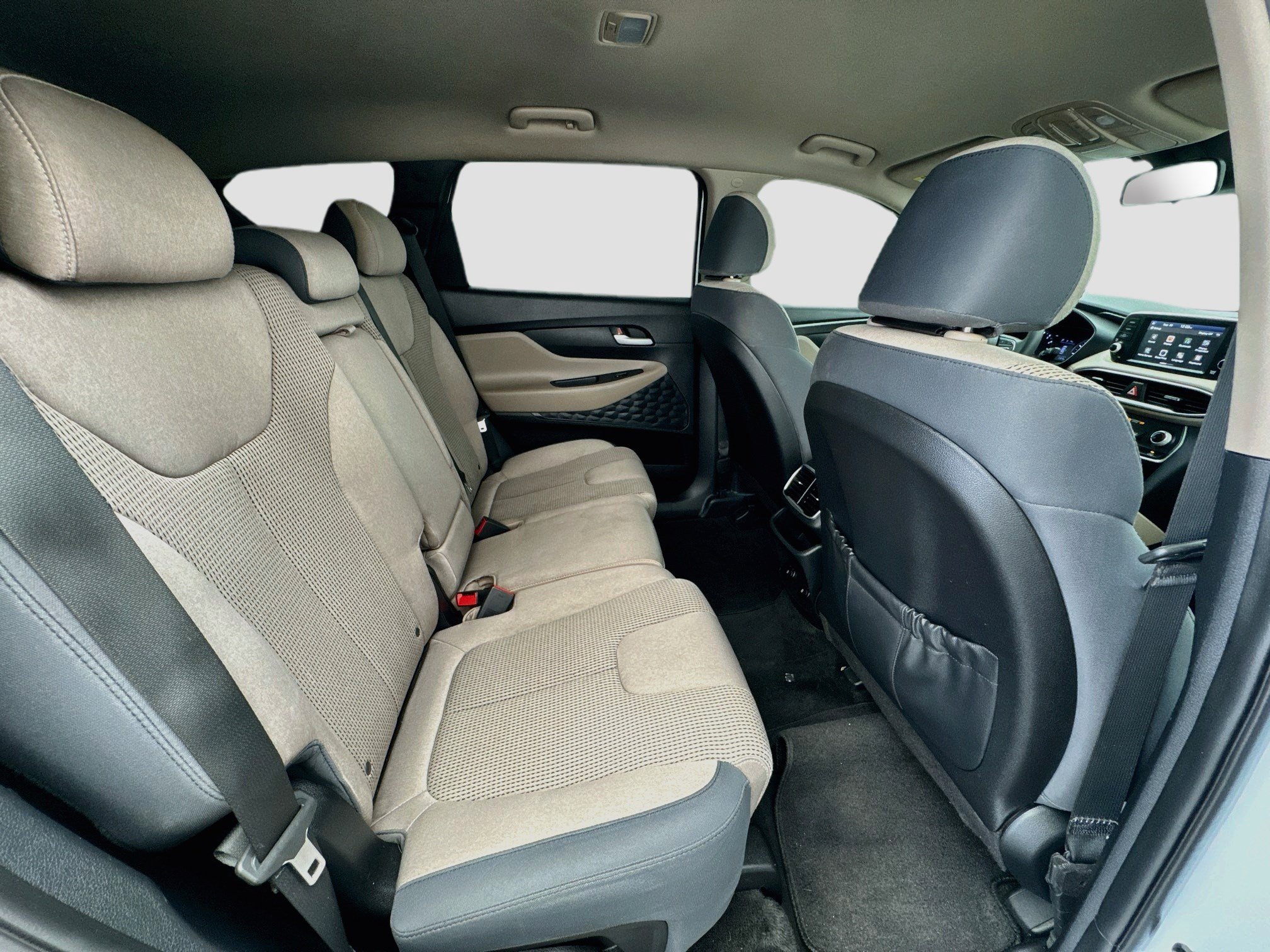 Used 2019 Hyundai Santa Fe SE FWD image 18