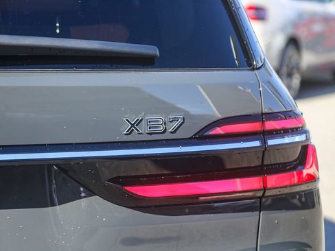 New 2026 BMW ALPINA XB7 AWD/4WD image 7