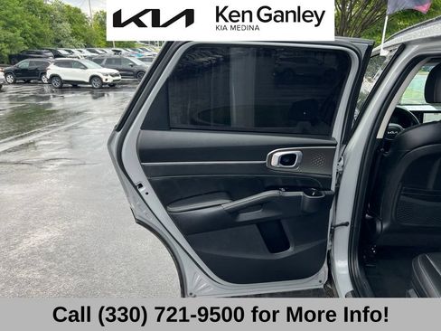 Certified 2022 Kia Sorento SX FWD image 37