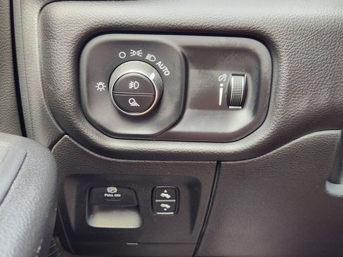 Used 2023 RAM 1500 Lone Star AWD/4WD image 31