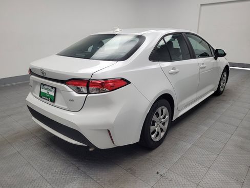 Used 2022 Toyota Corolla LE image 9