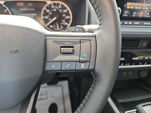 Used 2026 Nissan Rogue SV AWD/4WD image 20