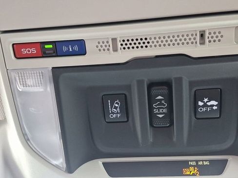 Used 2020 Subaru Forester Limited image 25