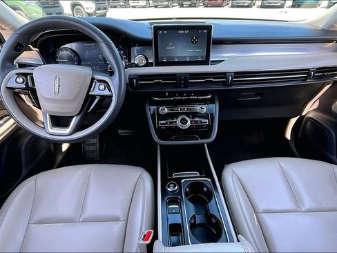 Used 2022 Lincoln Corsair FWD image 7