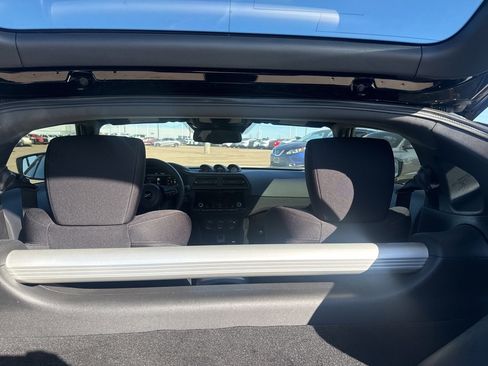 Certified 2025 Nissan Z Sport w/ Floor Mat Package image 35