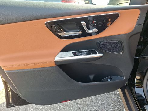 New 2026 Mercedes-Benz GLC 300 4MATIC image 7