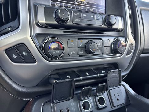 Used 2018 GMC Sierra 1500 SLT w/ SLT Premium Package image 21