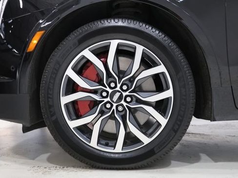 Used 2022 Cadillac XT5 Sportv w/ Technology Package AWD/4WD image 11