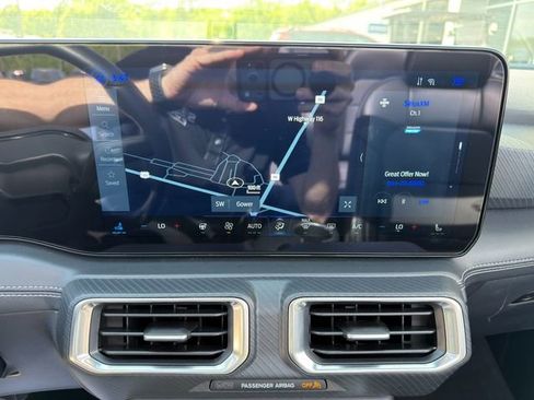 Used 2025 Ford Mustang Premium RWD image 22