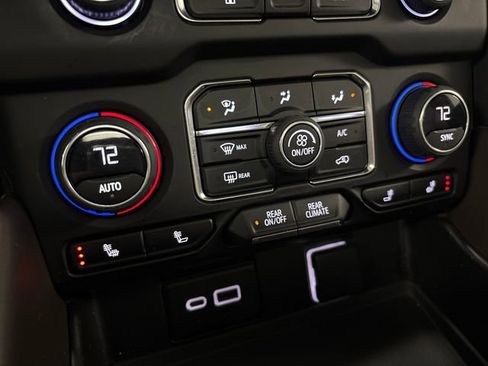 Used 2023 Chevrolet Suburban Z71 w/ Luxury Package image 52