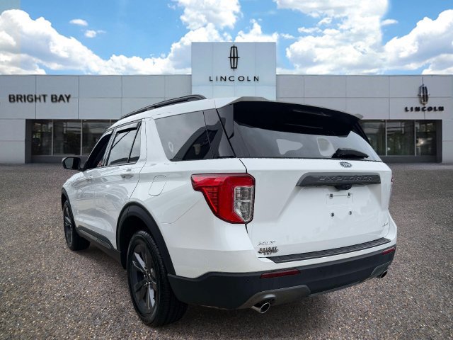 Used 2024 Ford Explorer XLT w/ Equipment Group 202A AWD/4WD image 3