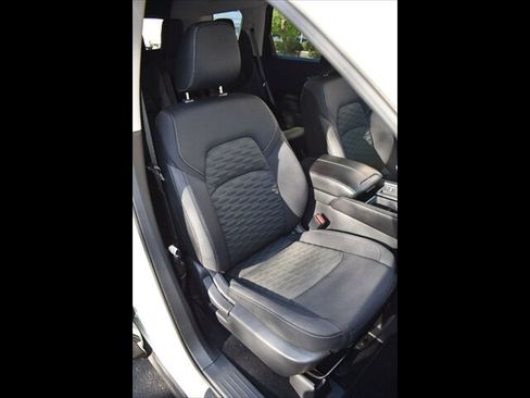 Used 2022 Nissan Pathfinder SV w/ SV Premium Package FWD image 36