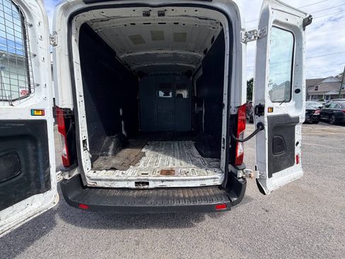 Used 2017 Ford Transit 250 130 Medium Roof RWD image 45