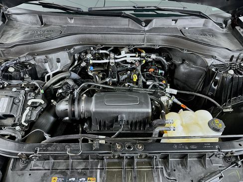 Used 2023 Ford Explorer XLT w/ Equipment Group 202A image 35