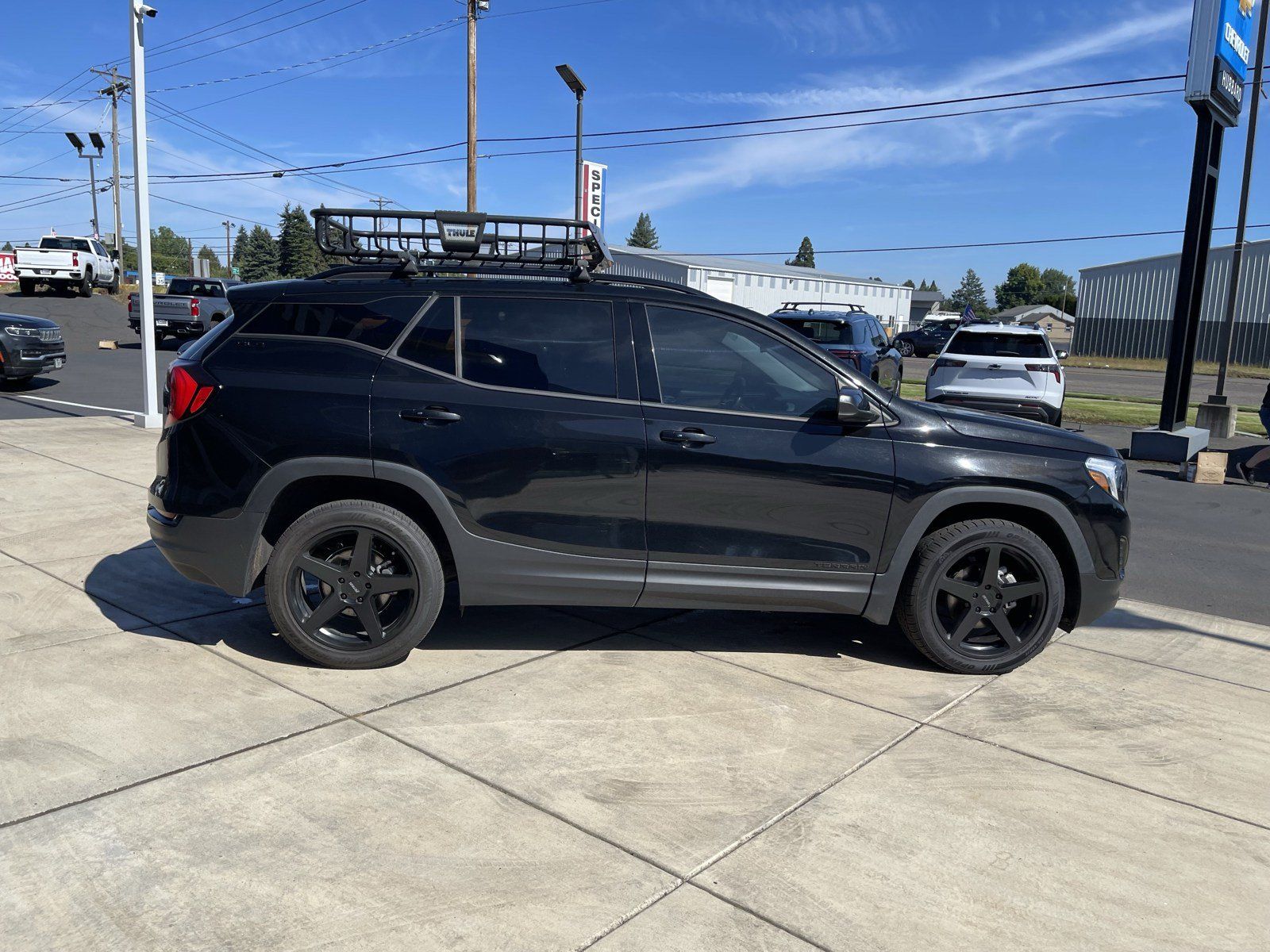 Used 2020 GMC Terrain SLE w/ Elevation Edition AWD/4WD image 6