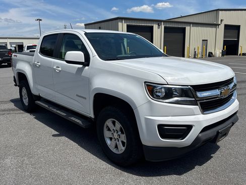 Used 2019 Chevrolet Colorado W/T w/ WT Convenience Package AWD/4WD image 3