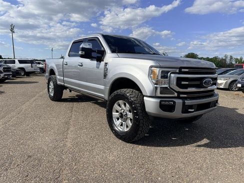 Used 2021 Ford F250 Platinum w/ FX4 Off-Road Package AWD/4WD image 3