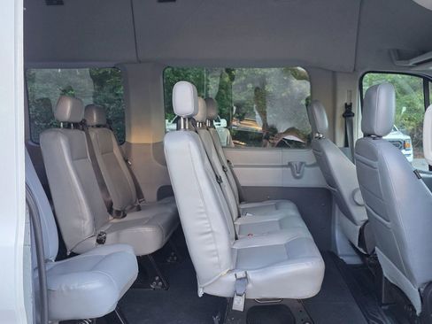 Used 2018 Ford Transit 350 XL image 28