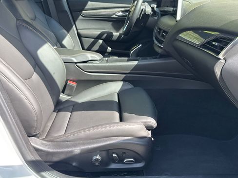 Used 2025 Cadillac CT5 Sport RWD image 13