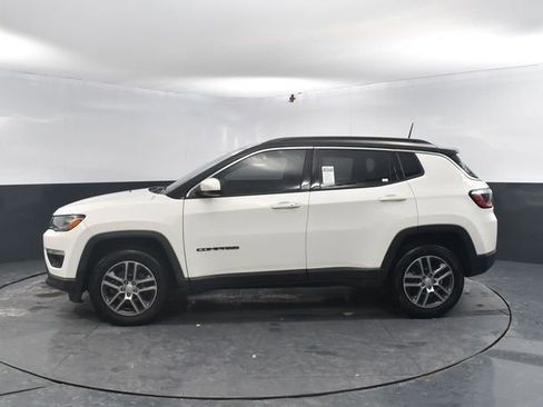 Used 2018 Jeep Compass Latitude w/ Cold Weather Group AWD/4WD image 5