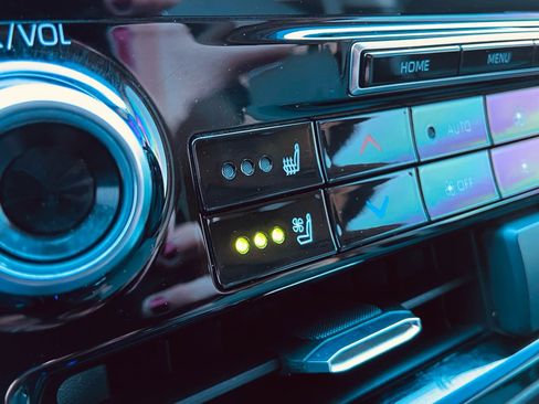 Used 2020 Toyota Highlander Limited image 27