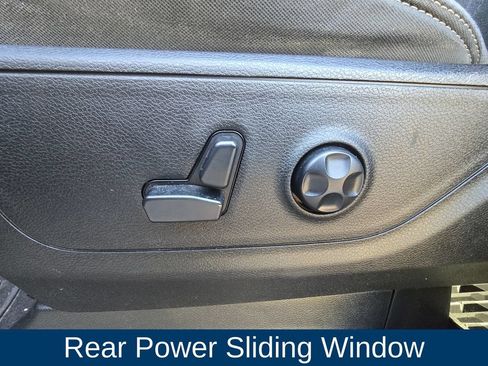 Used 2019 RAM 1500 Big Horn AWD/4WD image 16