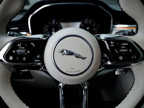 New 2026 Jaguar F-PACE R-Dynamic S image 36