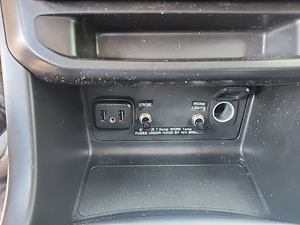 Used 2022 Chevrolet Colorado LT w/ Fleet Safety Package RWD image 8