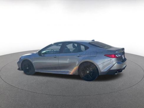 Used 2025 Toyota Camry SE image 10