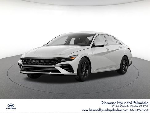 Used 2024 Hyundai Elantra SEL FWD image 1