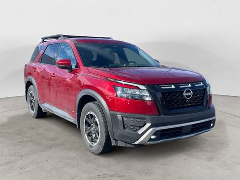 Used 2024 Nissan Pathfinder Rock Creek AWD/4WD image 7
