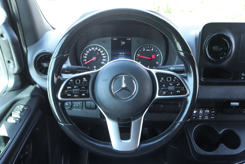 Used 2022 Mercedes-Benz Sprinter 2500 image 25