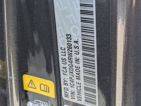 Used 2024 Jeep Wrangler Sport S image 10