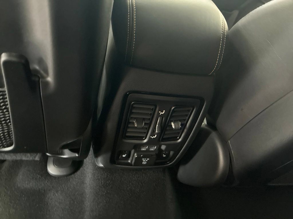 Certified 2023 Dodge Durango R/T w/ Hemi Orange Plus Package AWD/4WD image 21