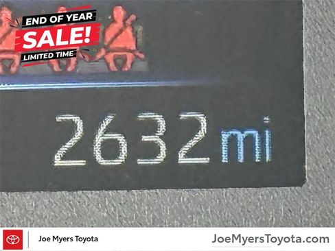 Used 2025 Toyota Corolla LE image 14