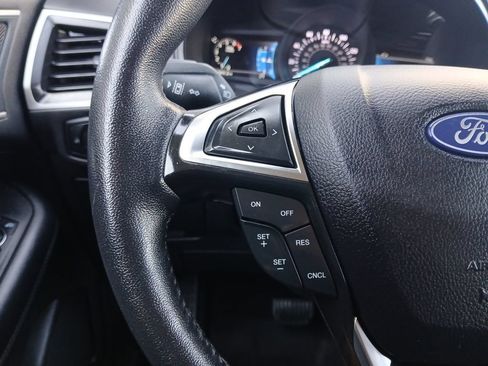 Used 2024 Ford Edge SEL AWD/4WD image 11