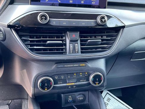 Used 2025 Ford Escape Active FWD image 31