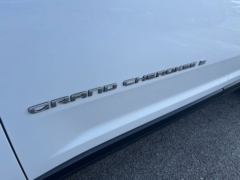 Certified 2023 Jeep Grand Cherokee L Laredo image 20